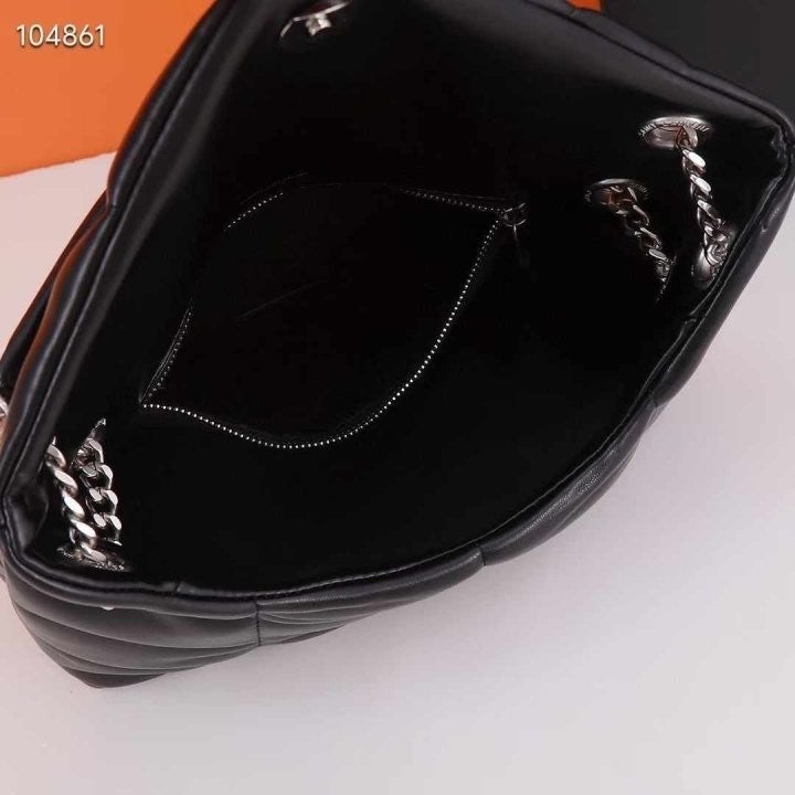 5_4afUd018svcx4hrsi6qz0yy_fciblk.jpg?type=e1920_std