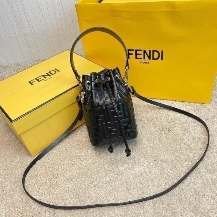 6_6agUd018svc36mnx20qdgcy_fciblk.jpg?type=e1920_std