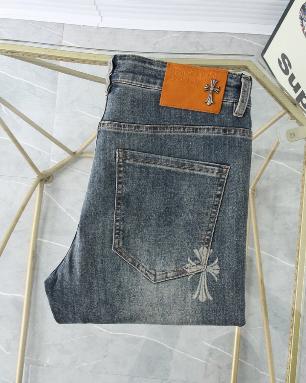 c_4e9Ud018svcwl98811e4huo_2jq427.jpg?type=e1920_std