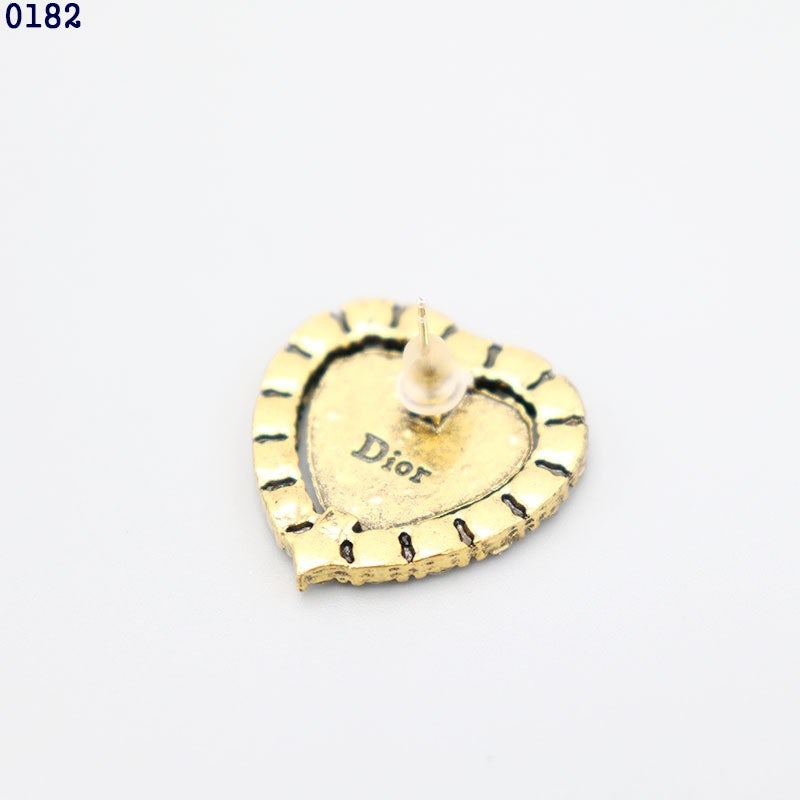 4_a02Ud018svcf42kvi6cgvlm_c581oa.jpg