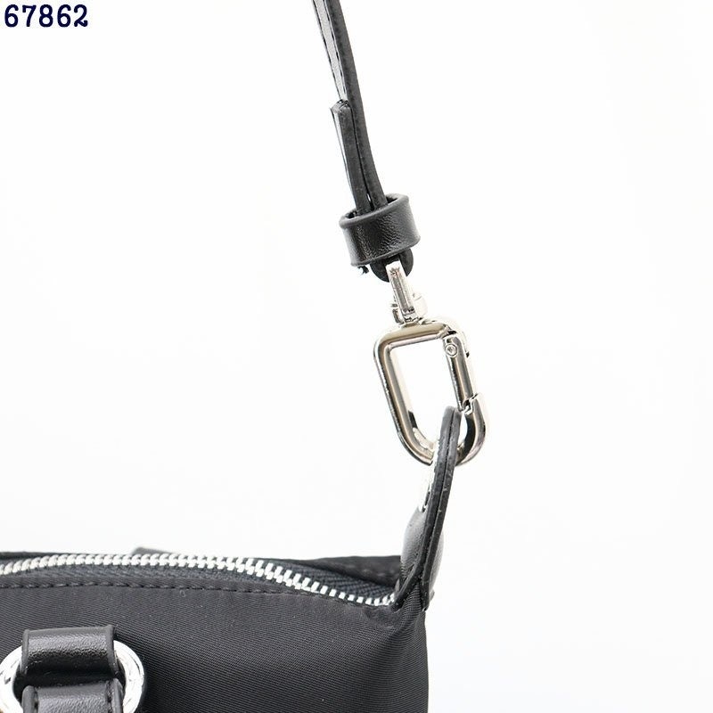 h_886Ud018svc15x4t841wc8x7_c581oa.jpg