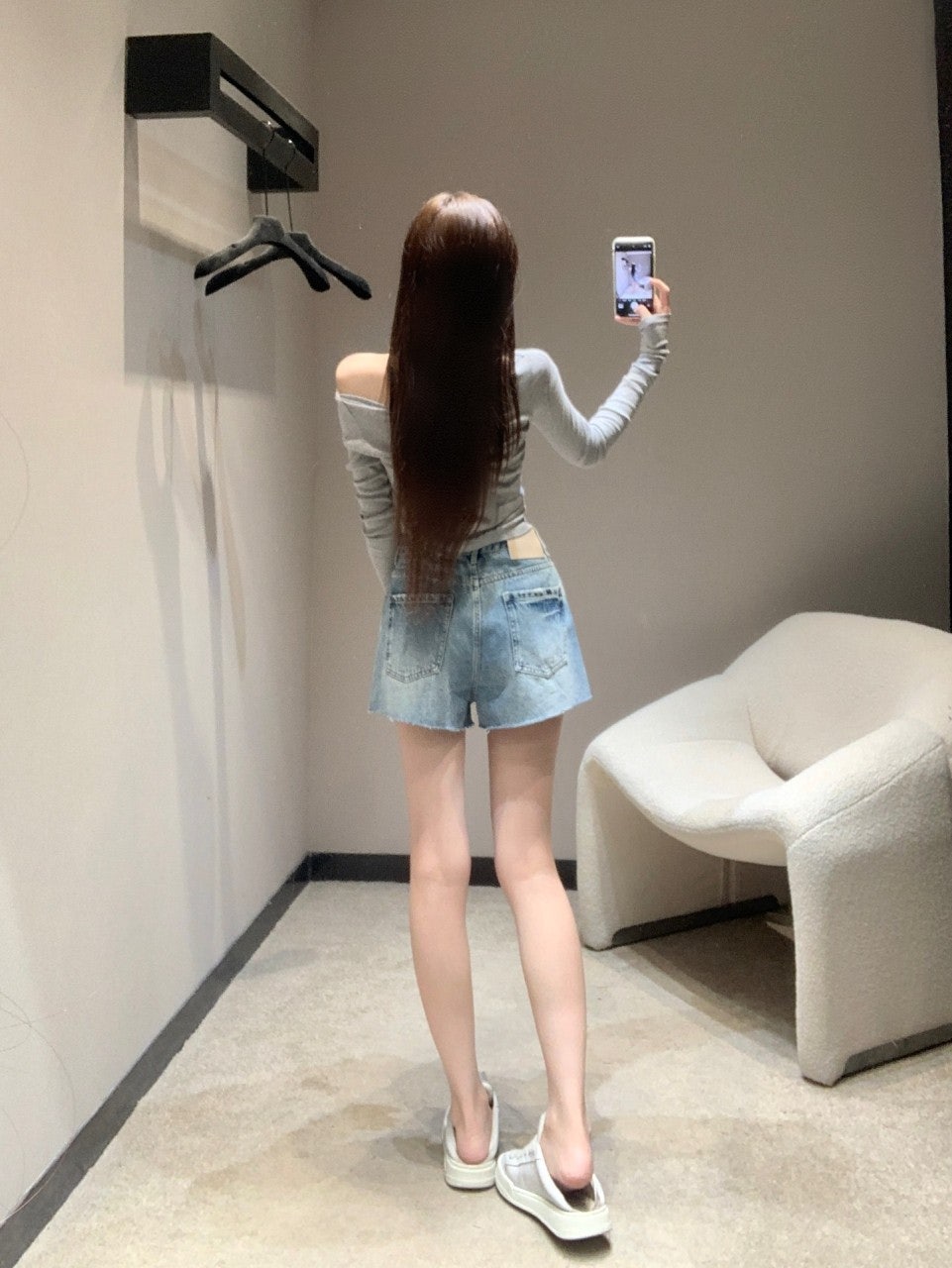 9_3h7Ud018svc1w1v28wfywq40_1mx42.jpg?type=e1920_std