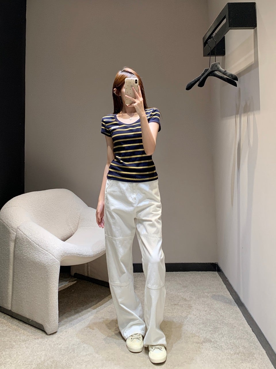 4_aibUd018svcafe57y9d3frv_1mx42.jpg?type=e1920_std