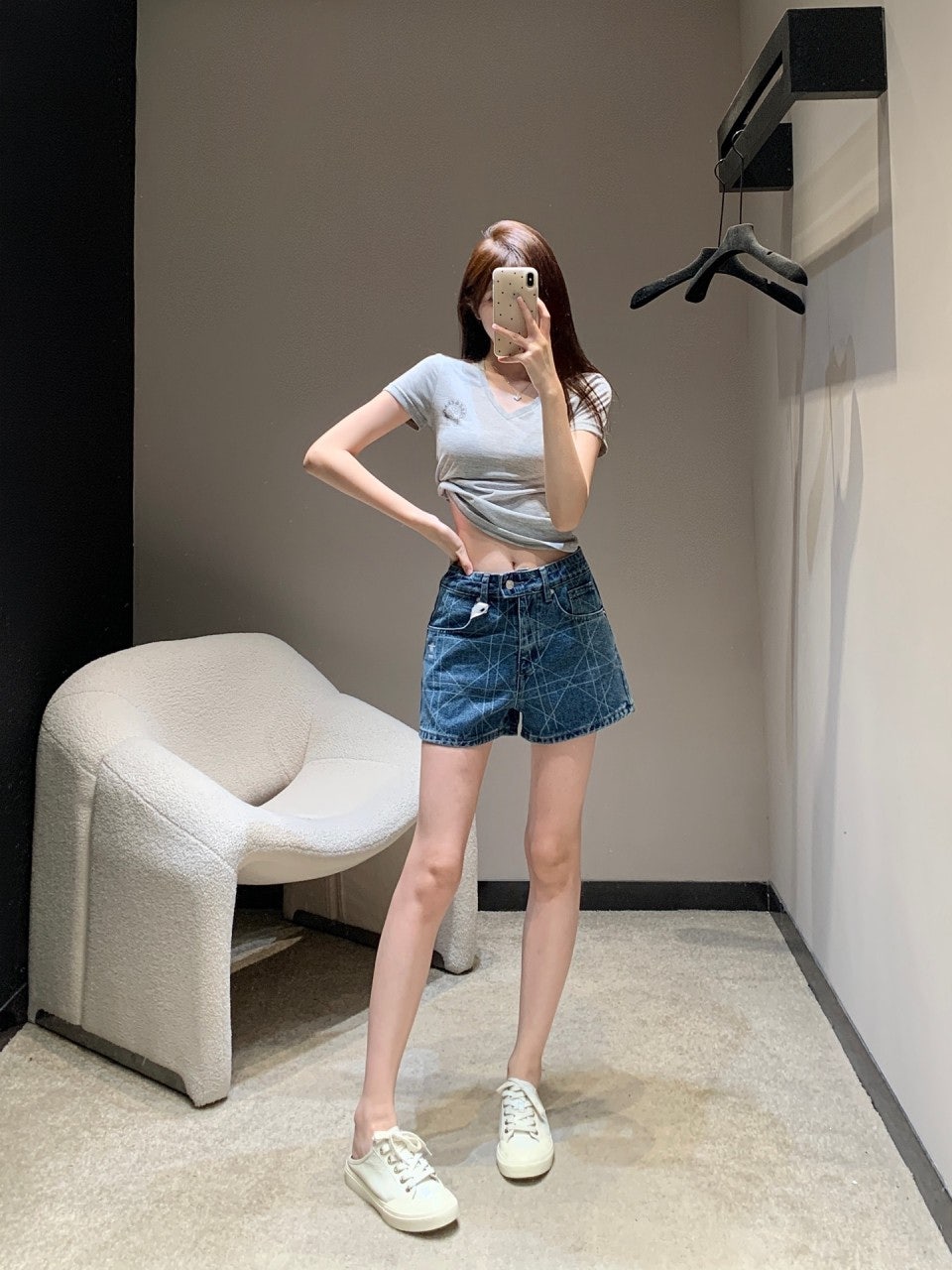 7_4j0Ud018svcj5ggq7b54gdv_1mx42.jpg?type=e1920_std