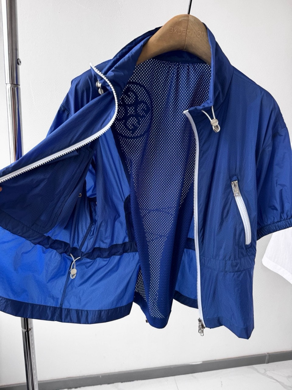 6_5ebUd018svcgxxdqz73k0rm_dvnsh1.jpeg?type=e1920_std