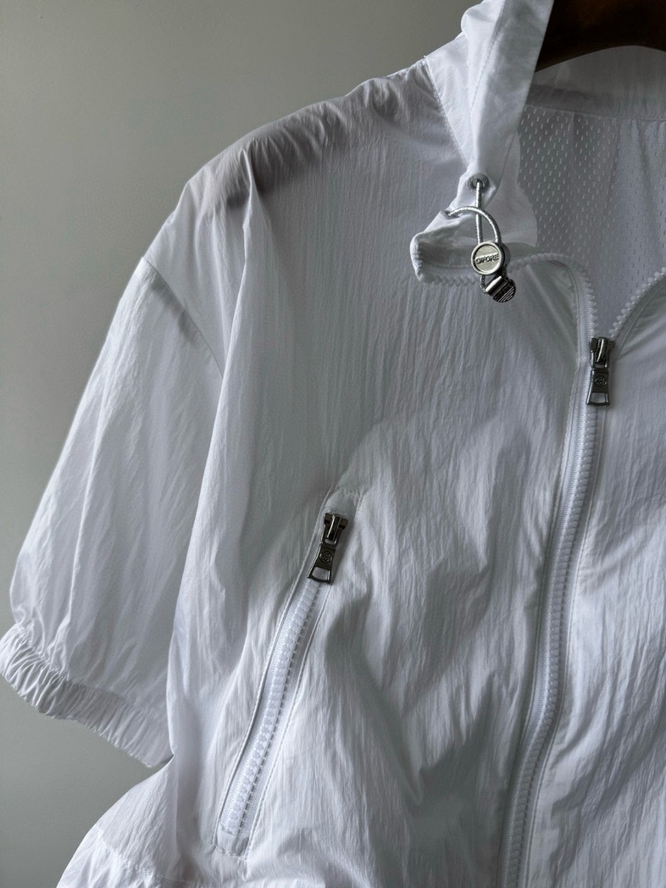 6_eebUd018svc1gb74lrah3sqs_dvnsh1.jpeg?type=e1920_std