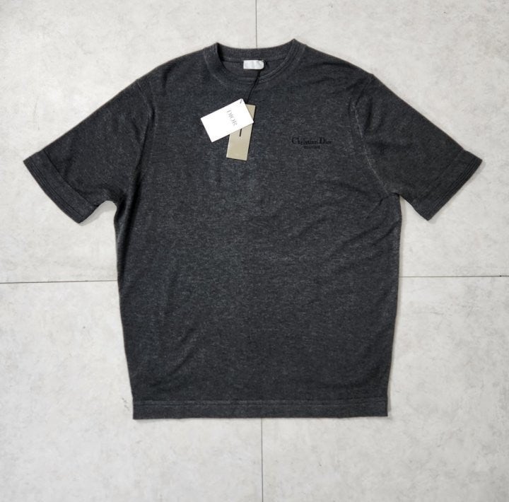 0_e40Ud018svcie2h8upavp58_fciblk.jpg?type=e1920_std