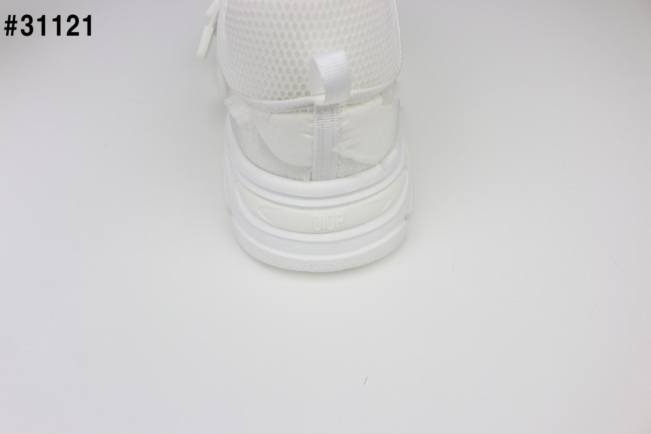 b_15dUd018svc80kbb4n9y56h_31en2j.jpg?type=e1920_std
