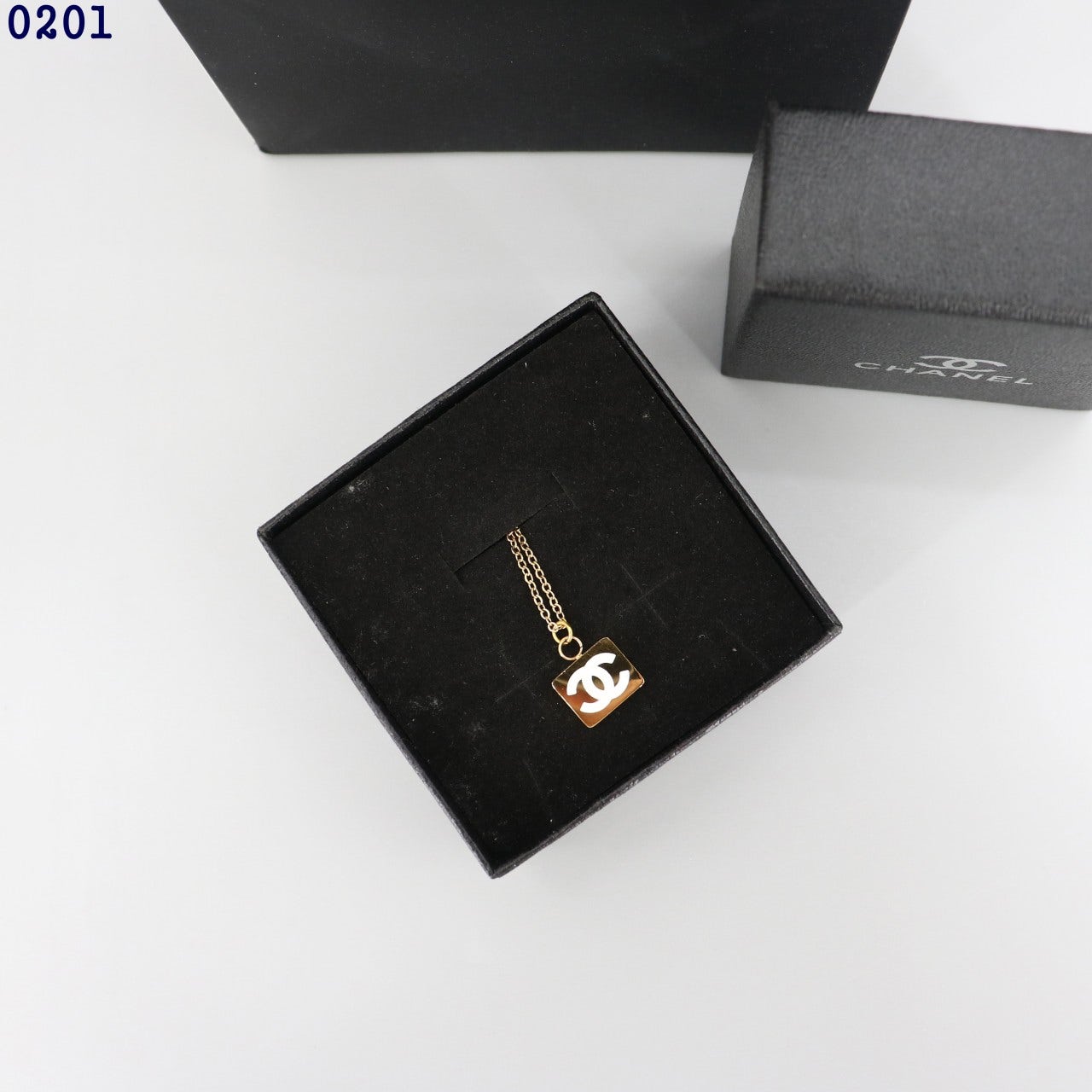 h_g2iUd018svce811u74k0acr_c581oa.jpg