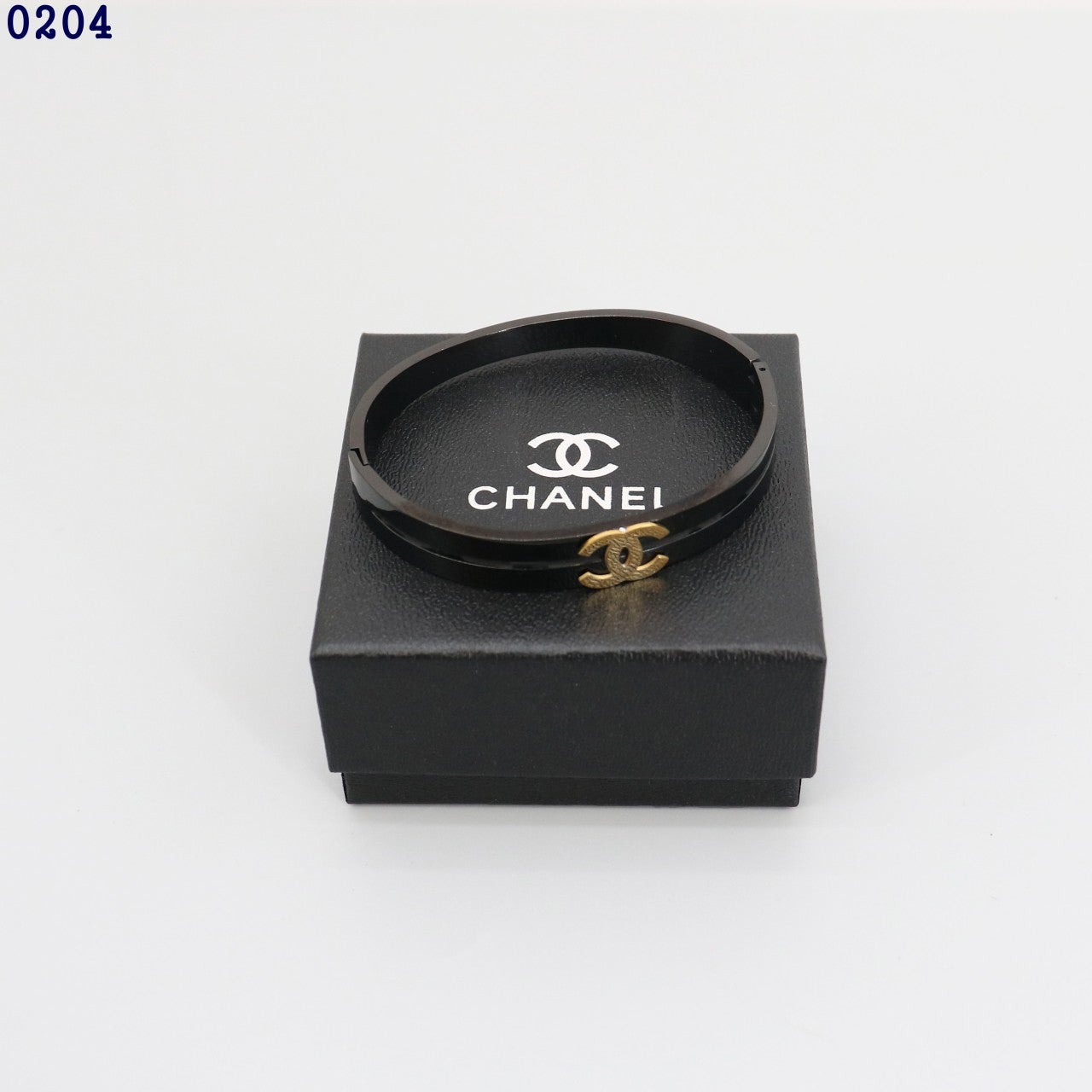 0_7fdUd018svc8ex20qr2eud5_c581oa.jpg
