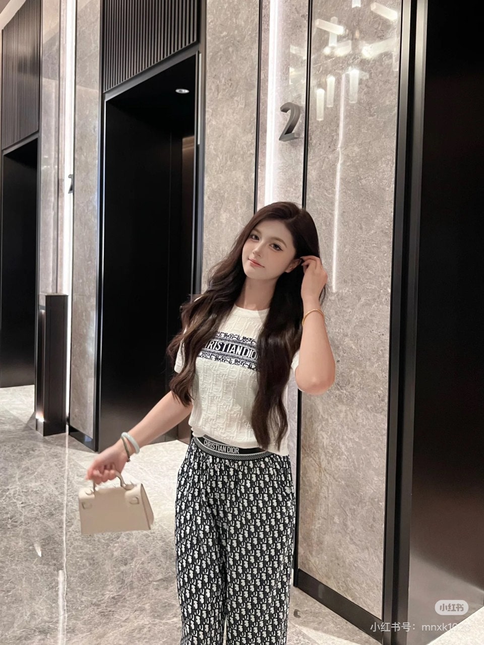 1_ci8Ud018svcrd1h7x232ga1_1mx42.jpg?type=e1920_std