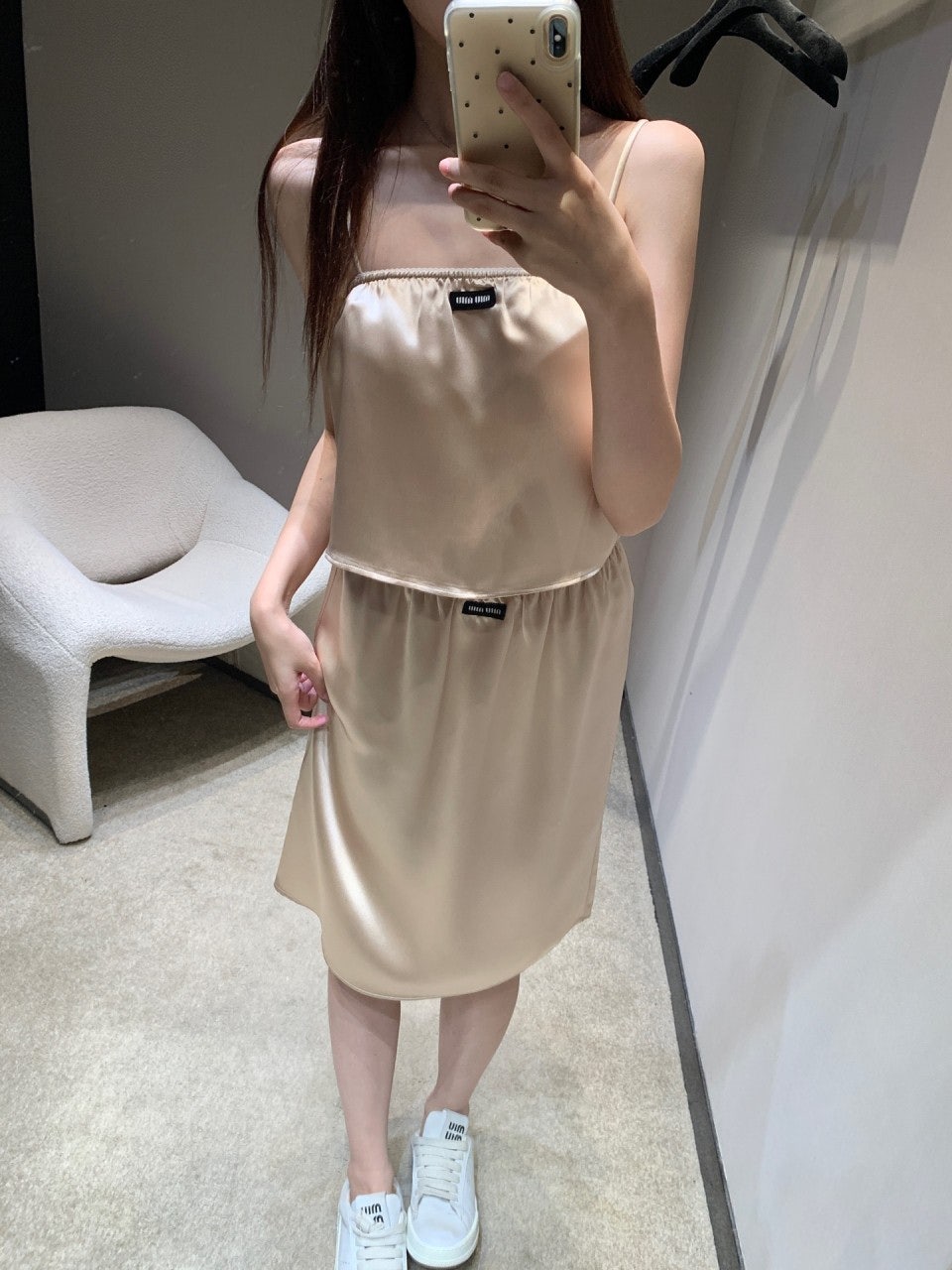 0_6jjUd018svcpvo4uya5ak3d_1mx42.jpg?type=e1920_std