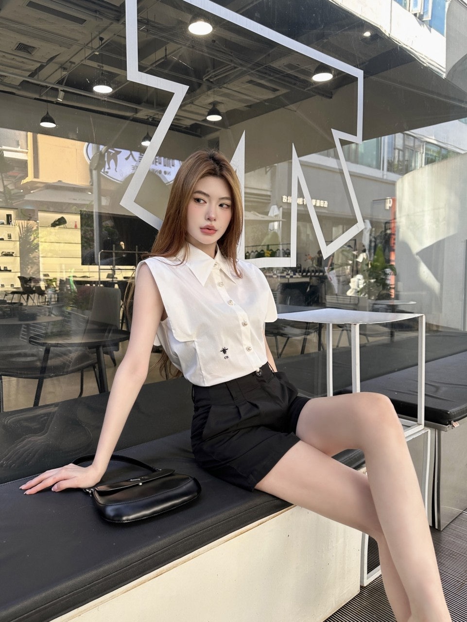 7_4d1Ud018svc1ec30g9td8dq0_1mx42.jpg?type=e1920_std