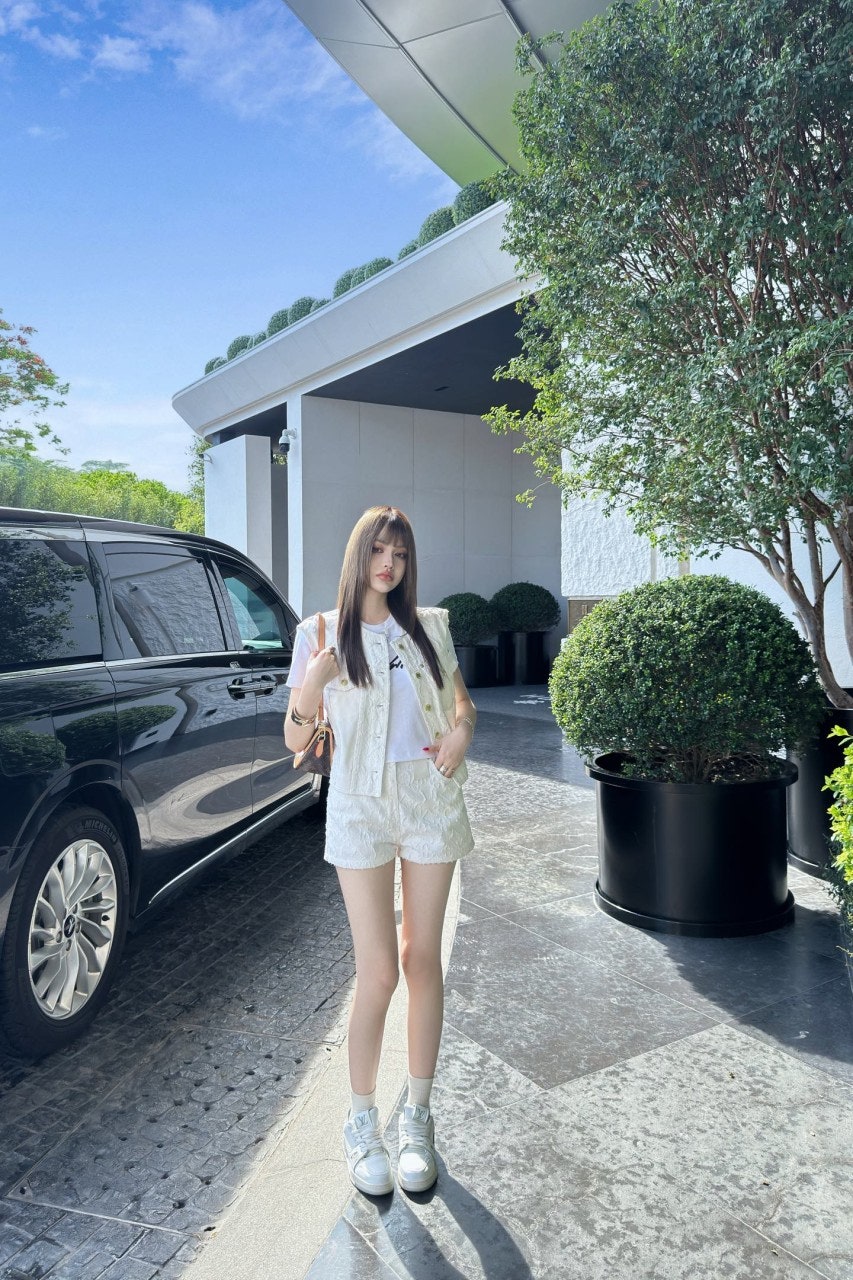 7_7d9Ud018svcv93w8ky4jbap_1mx42.jpg?type=e1920_std