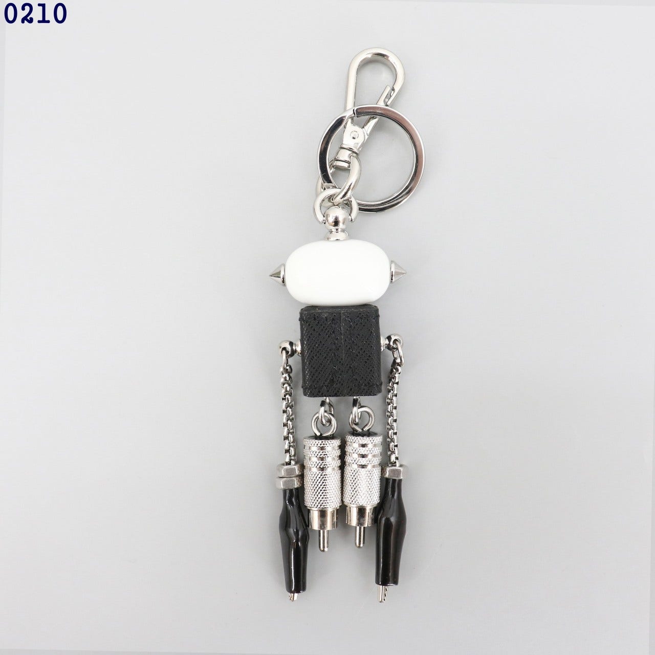 2_977Ud018svcrhept57406cx_c581oa.jpg