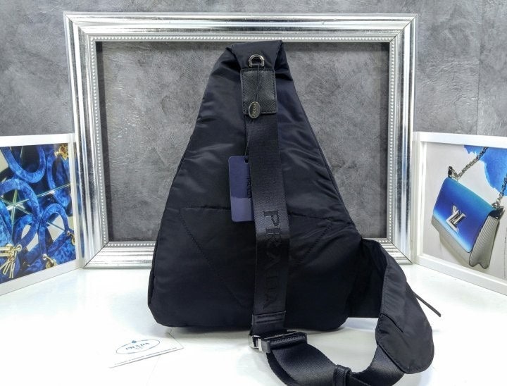7_0g1Ud018svc31di7skoxk6k_fciblk.jpg?type=e1920_std