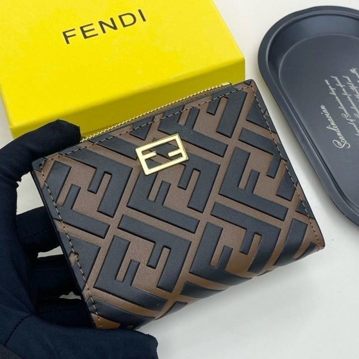 c_7g5Ud018svc12t45egyn1e5k_fciblk.jpg?type=e1920_std