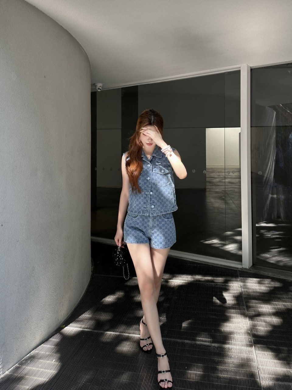 c_0c7Ud018svc1fz9p7zwo9g1v_1mx42.jpg?type=e1920_std