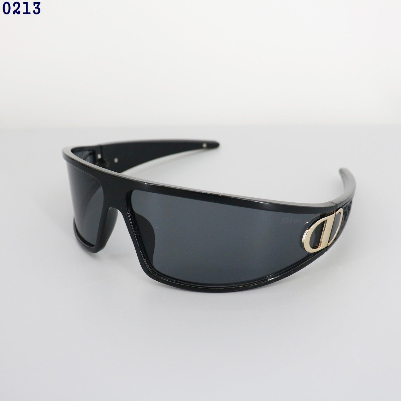 h_3hfUd018svch6vwav3hmr8y_c581oa.jpg