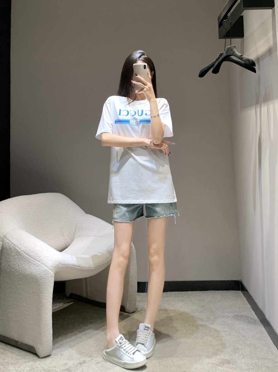 j_9dfUd018svc1iz6ms4fq1ico_nmkvd6.jpg?type=e1920_std