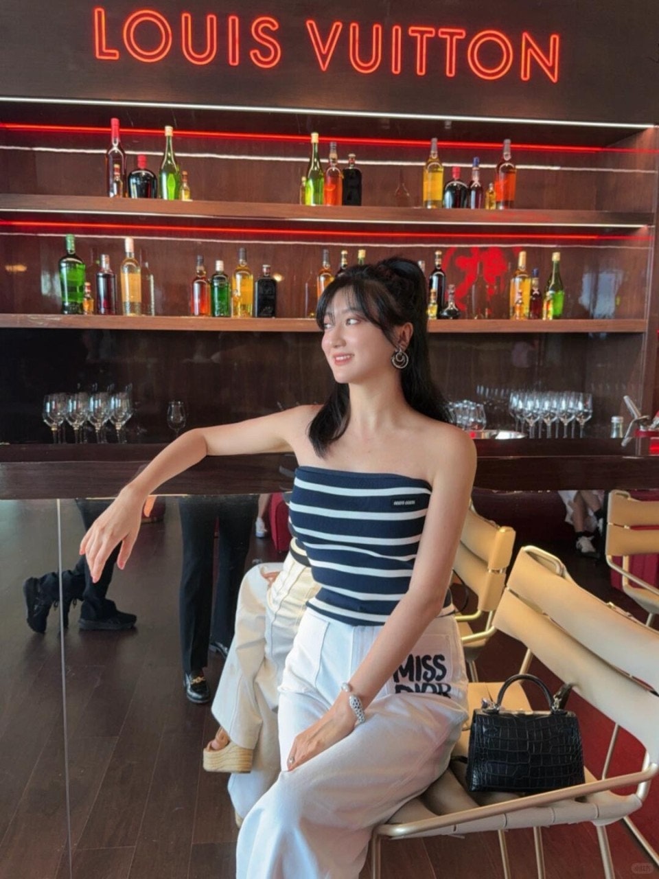 5_fa4Ud018svc1e7o6dunqn7hd_nmkvd6.jpg?type=e1920_std