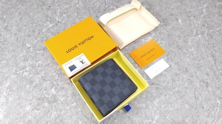 d_909Ud018svc18vpogvel8neq_fciblk.jpg?type=e1920_std