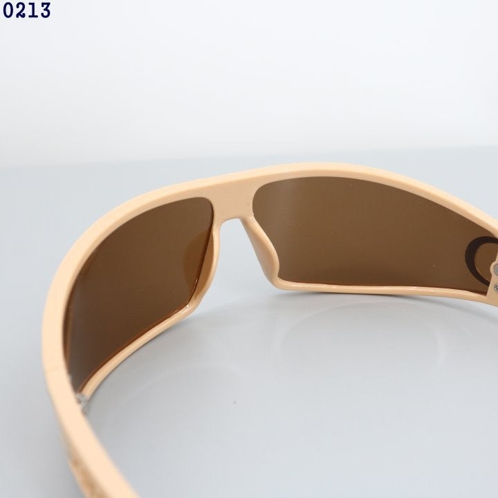 b_gi4Ud018svcfuzsfyky32ce_fciblk.jpg?type=e1920_std