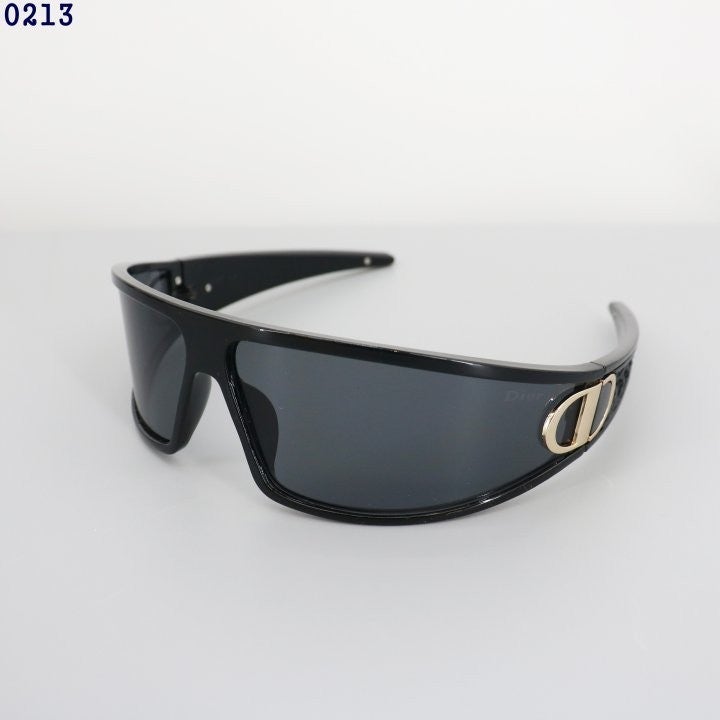 3_0i4Ud018svc1oaznrix42htl_fciblk.jpg?type=e1920_std