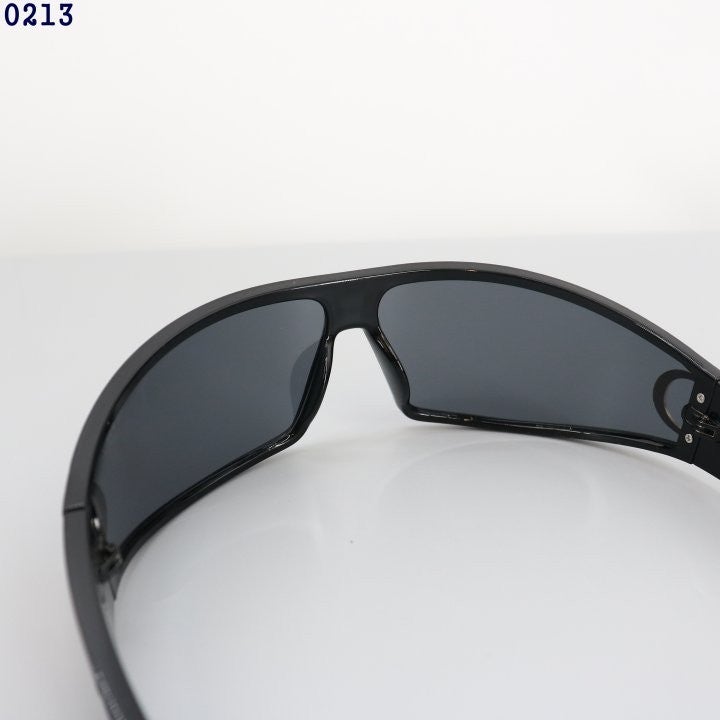 3_3i4Ud018svc1fllrn6fpef2b_fciblk.jpg?type=e1920_std