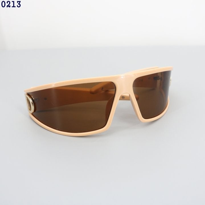 b_gi4Ud018svc7oatbs4zlyyf_fciblk.jpg?type=e1920_std