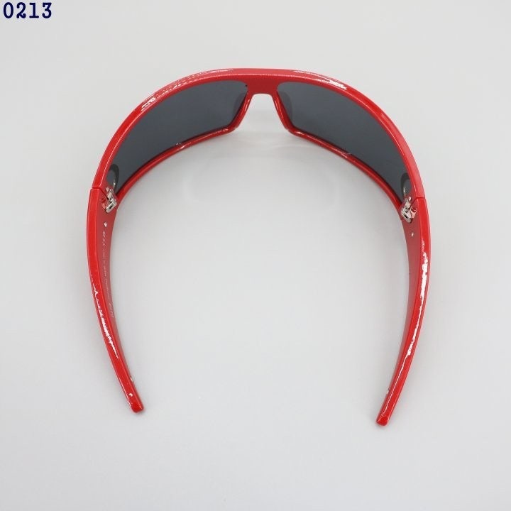 0_3i4Ud018svcmglyicaajb2q_fciblk.jpg?type=e1920_std