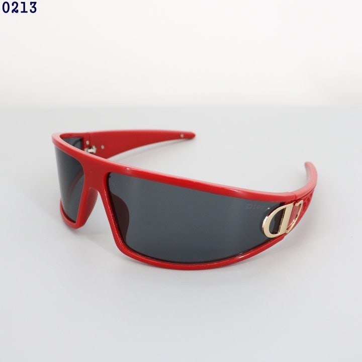 0_1i4Ud018svcwdf52949yakr_fciblk.jpg?type=e1920_std