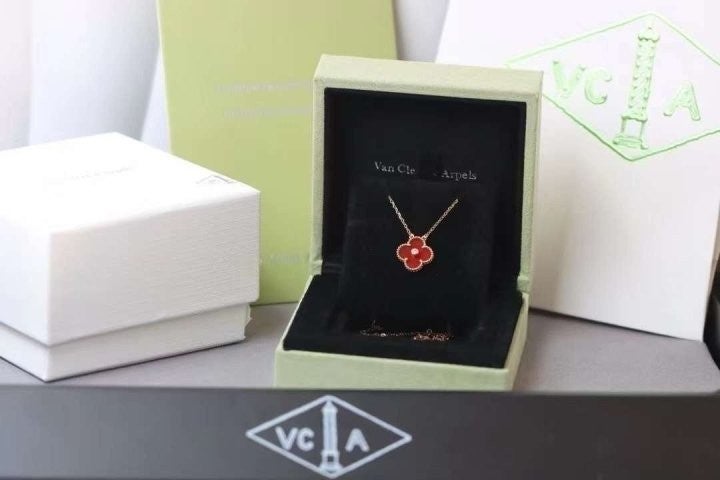 h_0fjUd018svc4idx19p398ji_fciblk.jpg?type=e1920_std