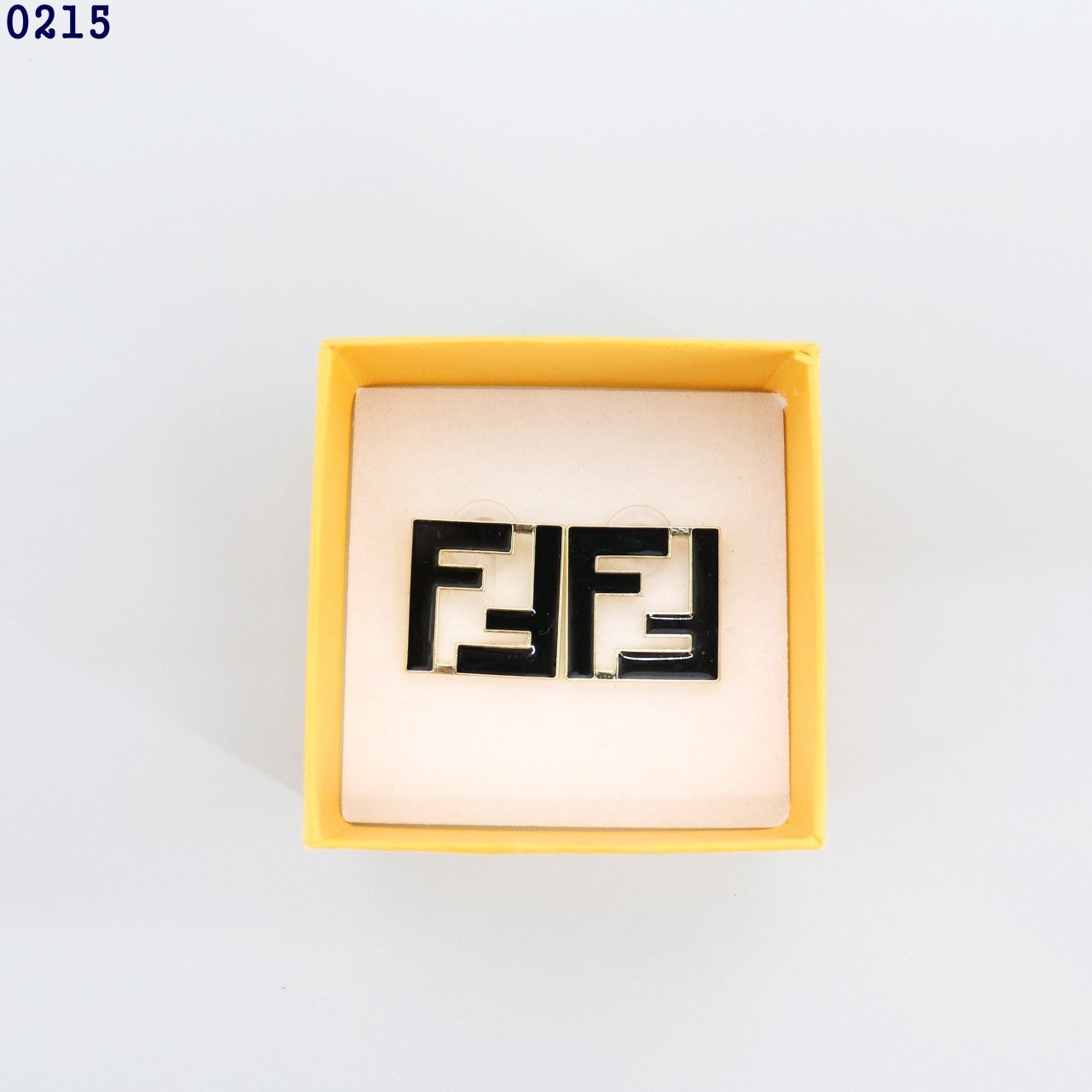 3_6jjUd018svc1fdbtjv3ps1v0_c581oa.jpg
