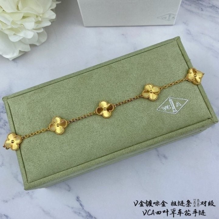 c_7g0Ud018svc1mm855di1u6oo_fciblk.jpg?type=e1920_std