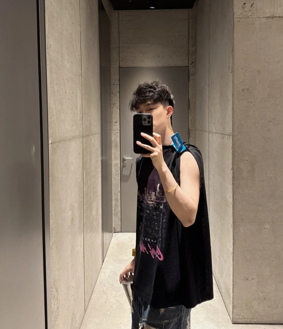 e_746Ud018svc1eh9th7k8a2md_1mx42.jpg?type=e1920_std