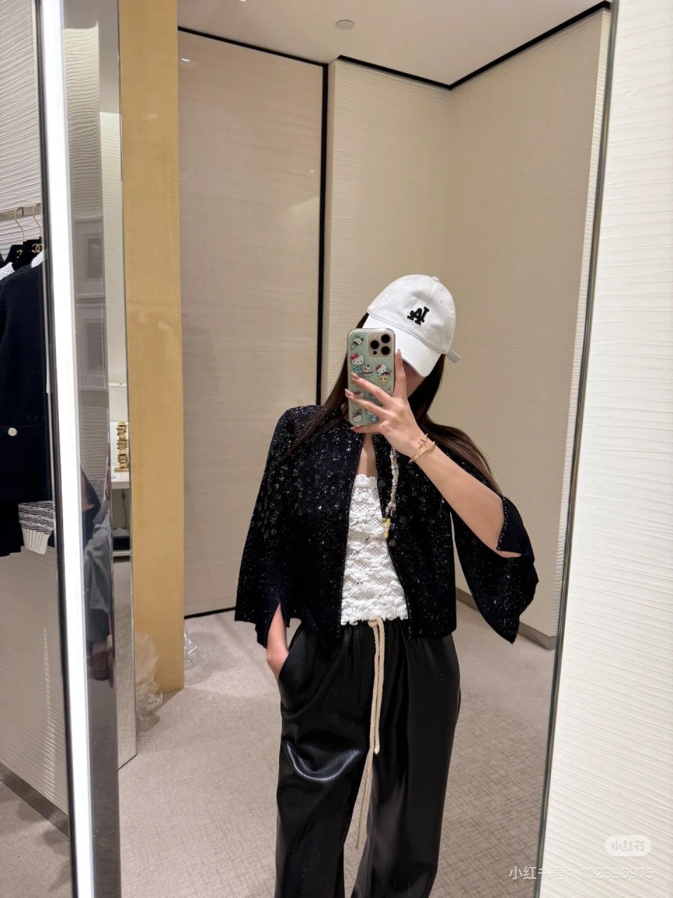 a_d4jUd018svcd20x66uukorw_1mx42.jpg?type=e1920_std