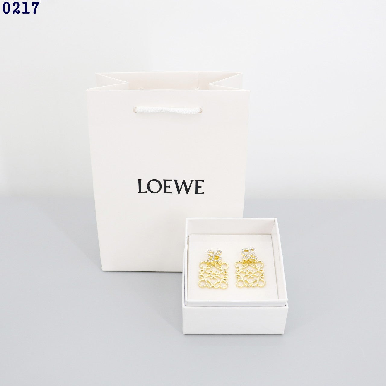 4_a06Ud018svc9t5xv3rvkfdt_c581oa.jpg