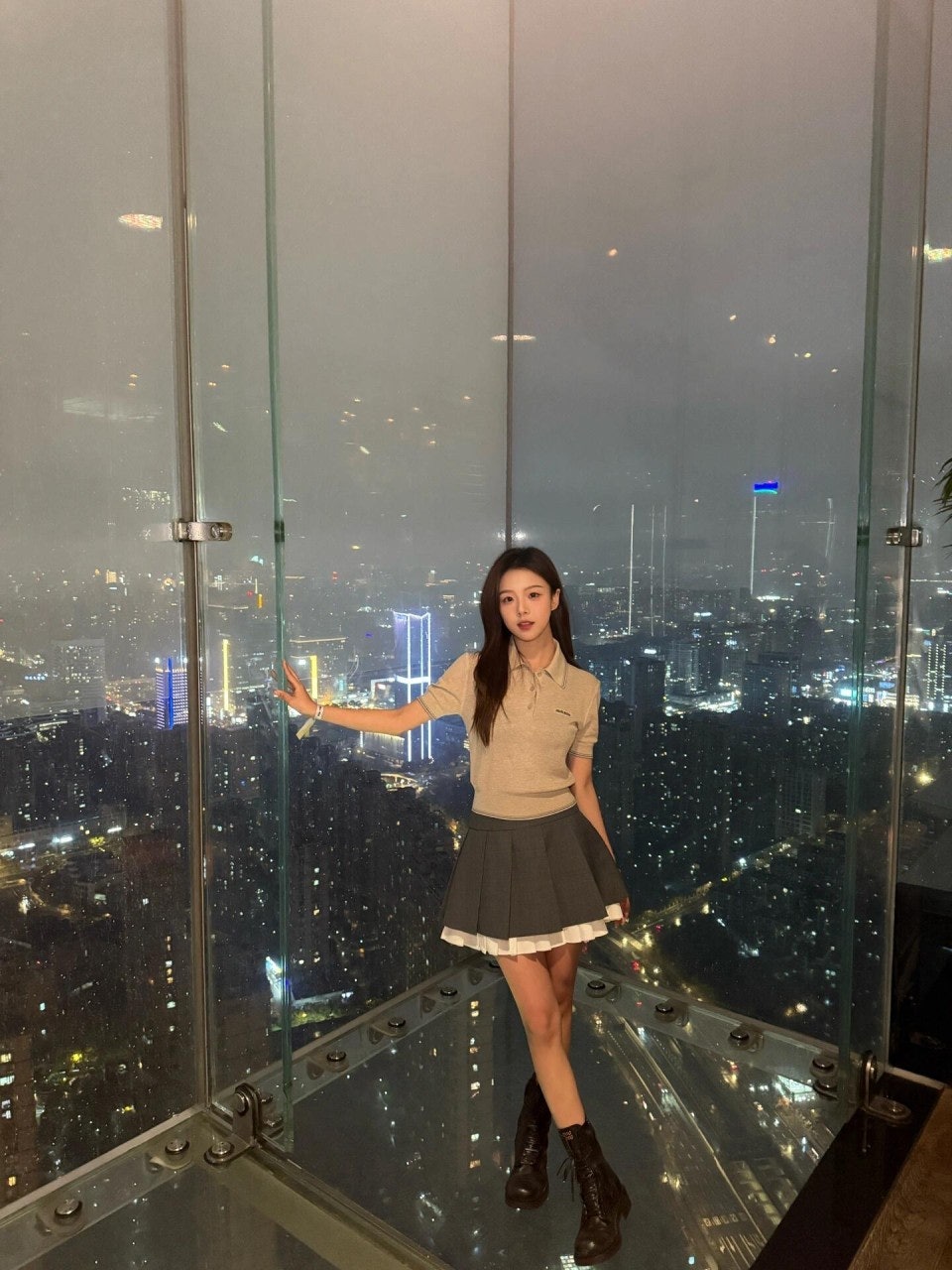 e_264Ud018svc32f64c31wves_1mx42.jpg?type=e1920_std