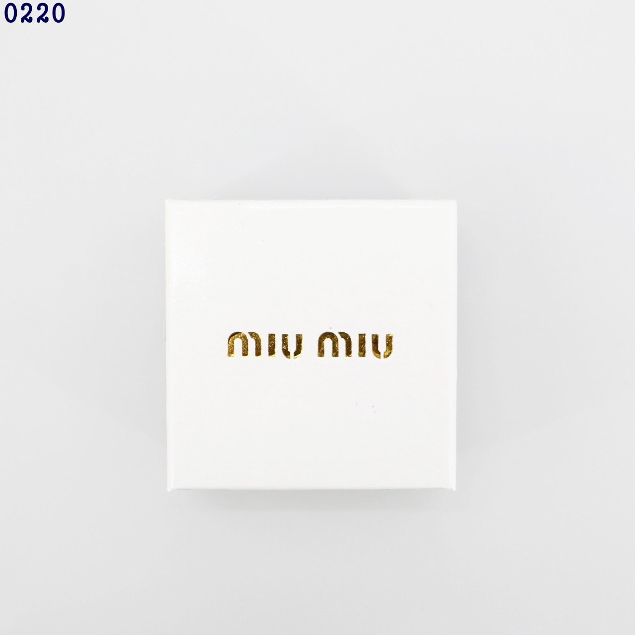 2_e73Ud018svc1u15y5oqumgum_c581oa.jpg