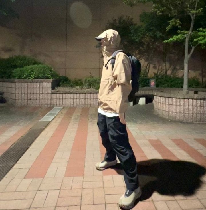 f_28cUd018svc13swqsilpoic_413zjm.jpg