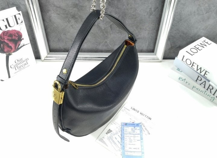 8_cb9Ud018svc1kgr66isrypp4_413zjm.jpg