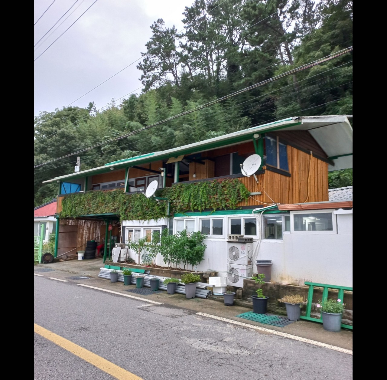 선박접안 계류장 및 주택민박집 일괄 매매 합니다.
