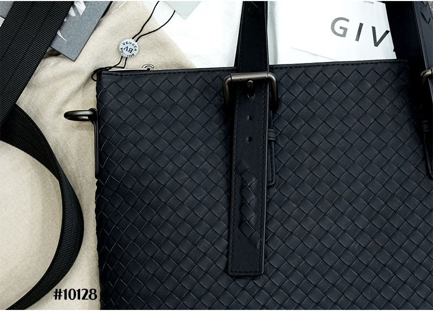 g_5g7Ud018svcwr7jxxyaxla2_3ze1u3.jpg?type=e1920_std