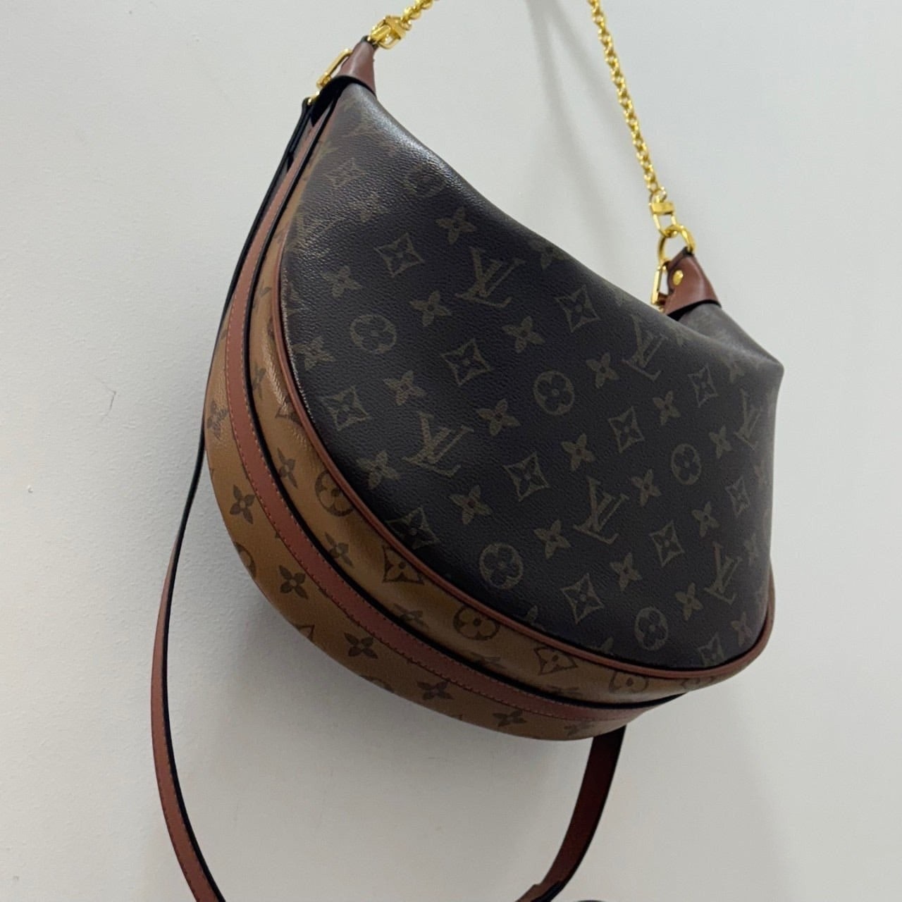 h_8j5Ud018svc1j8jjeamwgqf1_413zjm.jpg