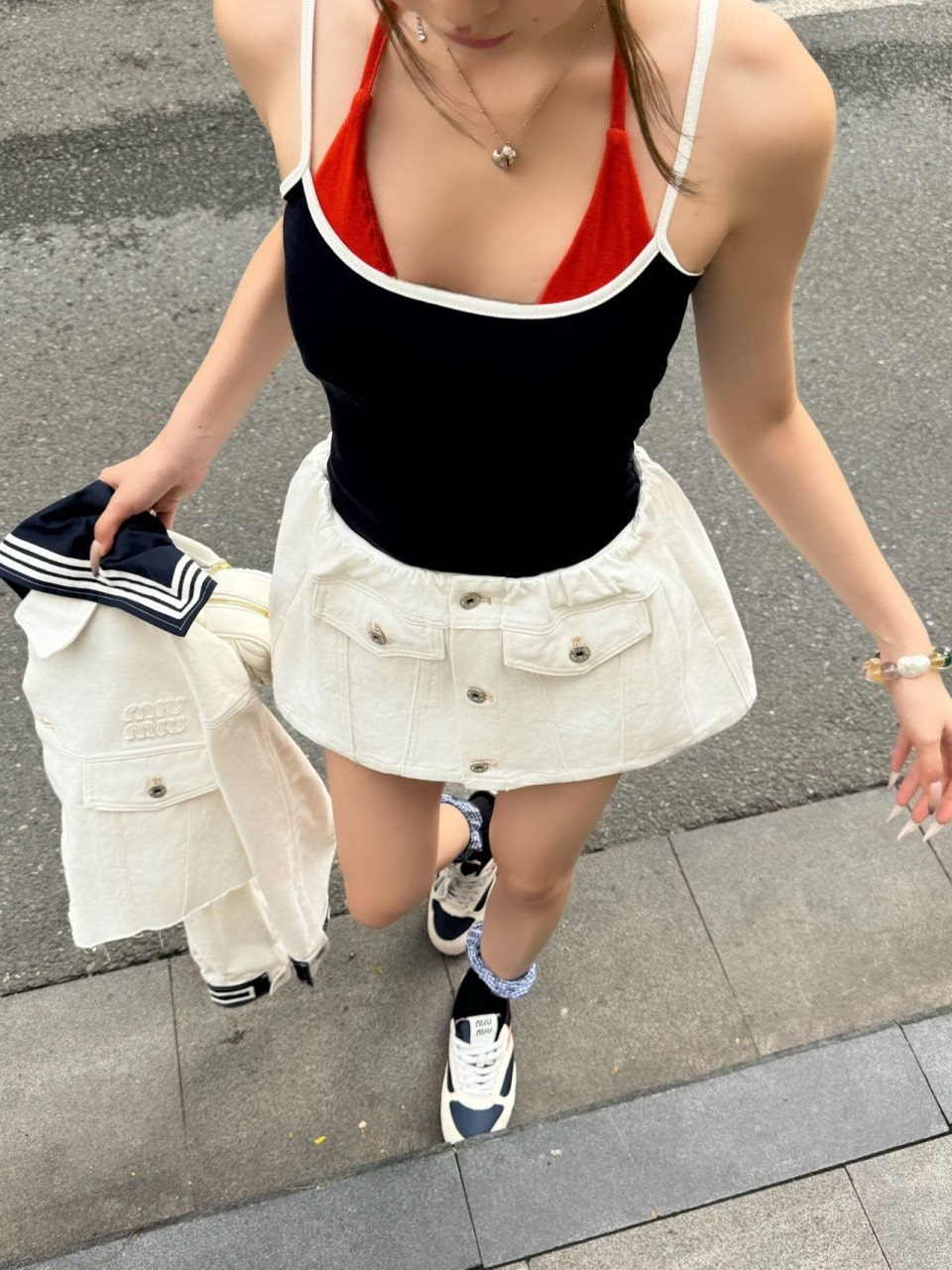 b_1jbUd018svc1e6v73k6jx0xf_1mx42.jpg?type=e1920_std