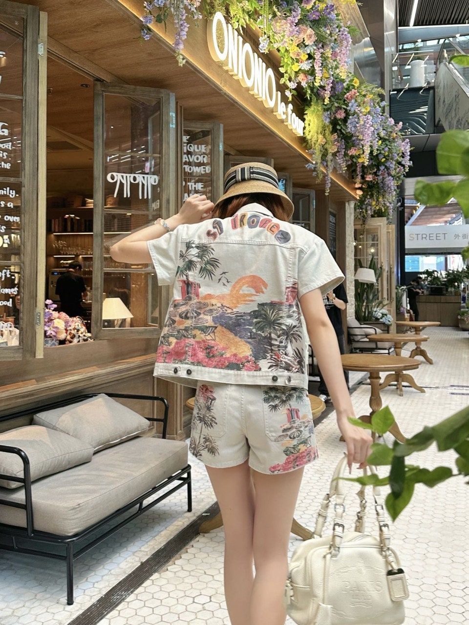4_bj9Ud018svcm1urcwldj7tp_1mx42.jpg?type=e1920_std