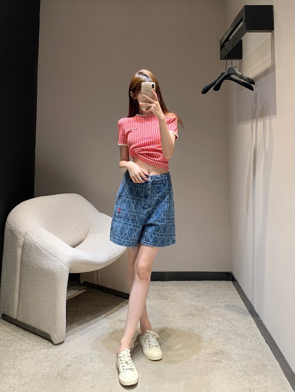4_d0jUd018svc1hb4ax8v48m1w_1mx42.jpg?type=e1920_std