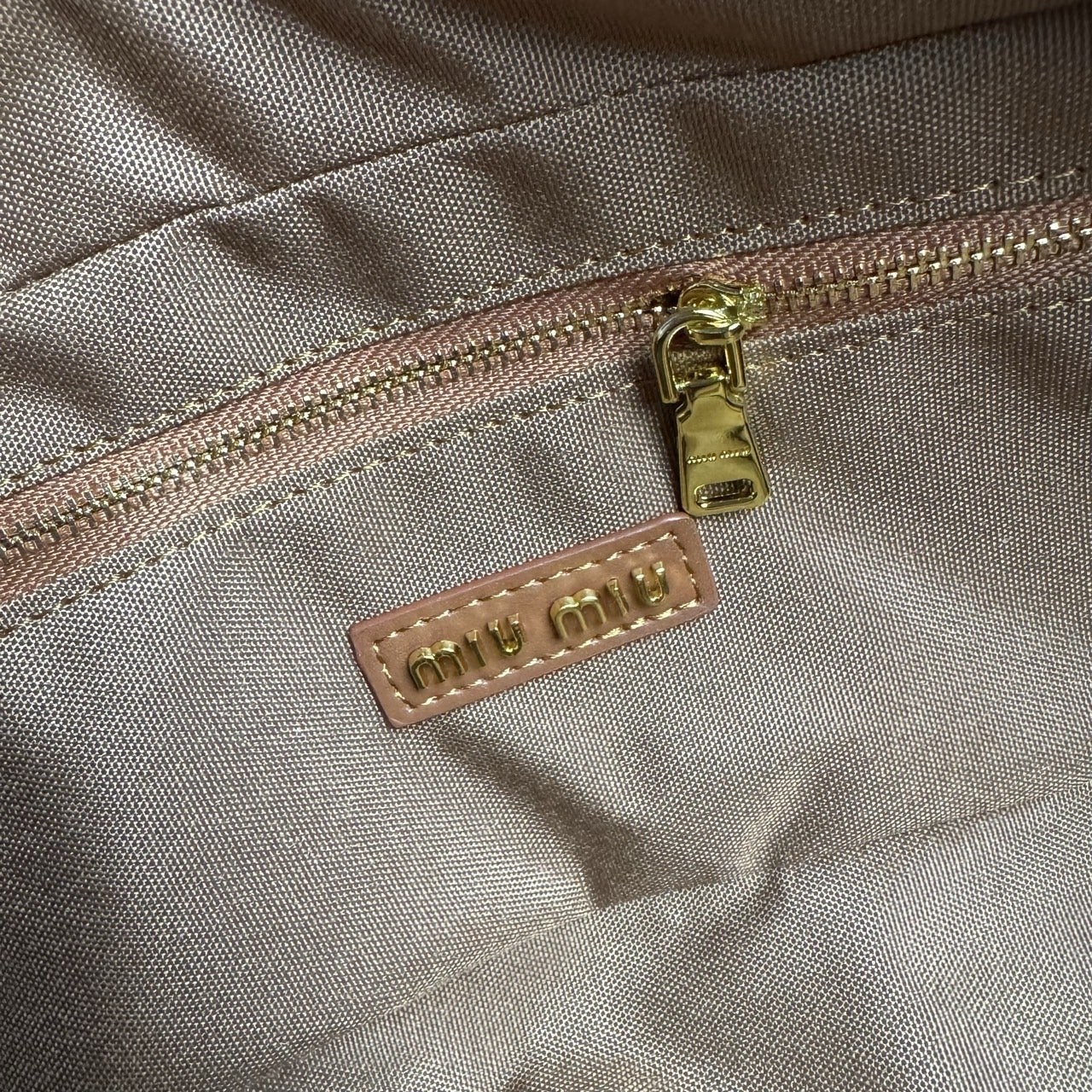 0_c3hUd018svct90pdkj1affm_413zjm.jpg