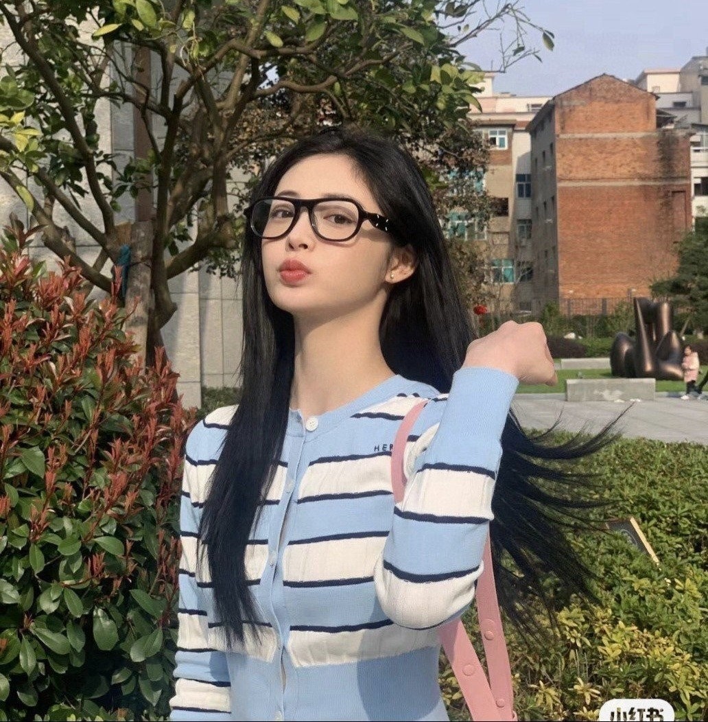 5_f1cUd018svceuj8wdfvaxkd_413zjm.jpg